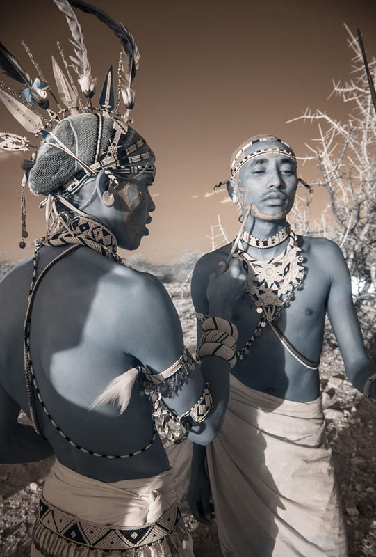 红外镜头下的土著部落:原始神秘如幻境