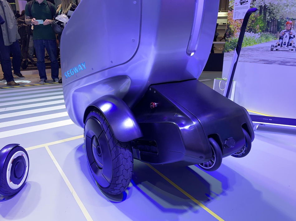 ces2020:segway蛋型自动两轮车现场图赏