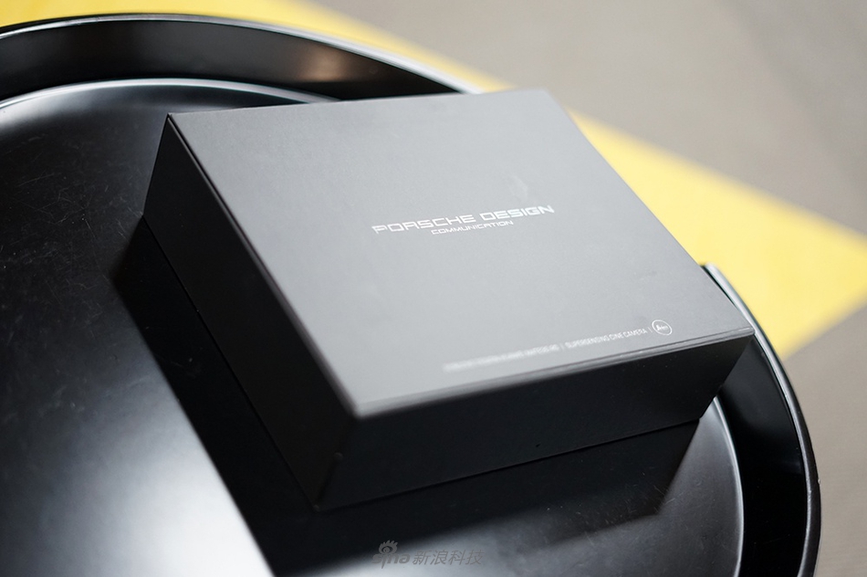 致敬时代:huawei mate 30 rs 保时捷设计开箱_高清图集_新浪网