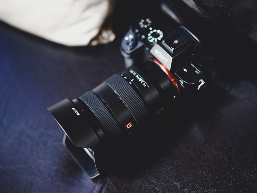 小巧精致素质高 索尼g大师镜头sel1635gm外观图赏