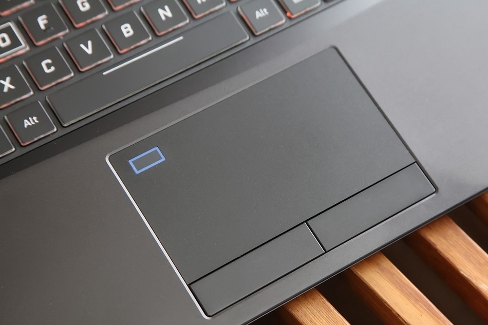 高性能轻薄商务本 神舟精盾t97开箱图赏