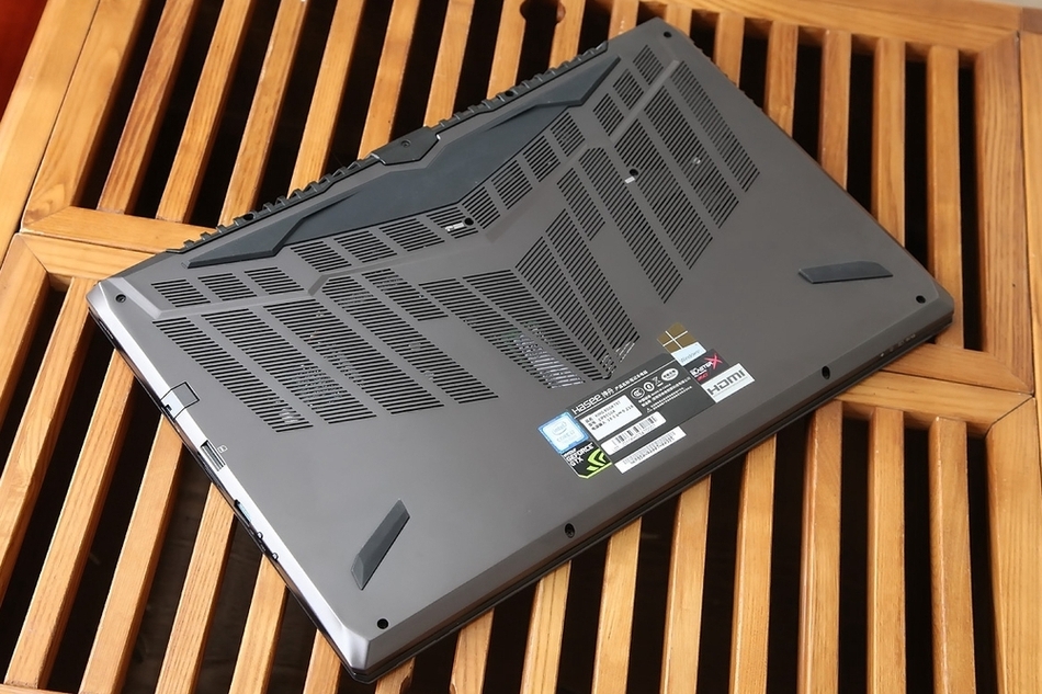 高性能轻薄商务本 神舟精盾t97开箱图赏