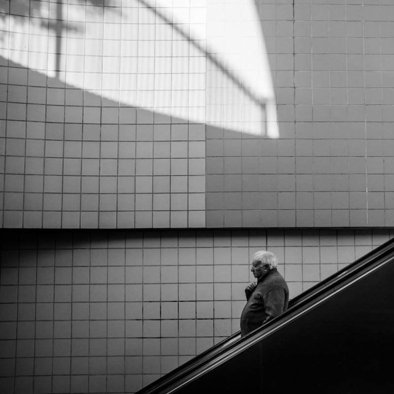 从光影中诞生的都市黑白摄影作品