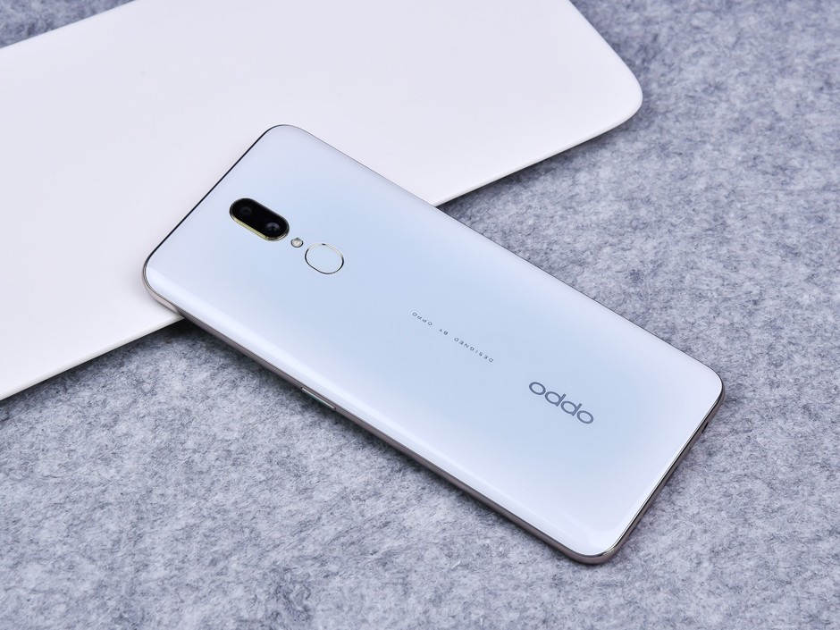 oppo a9图赏 全面屏手机中少见的大屏幕
