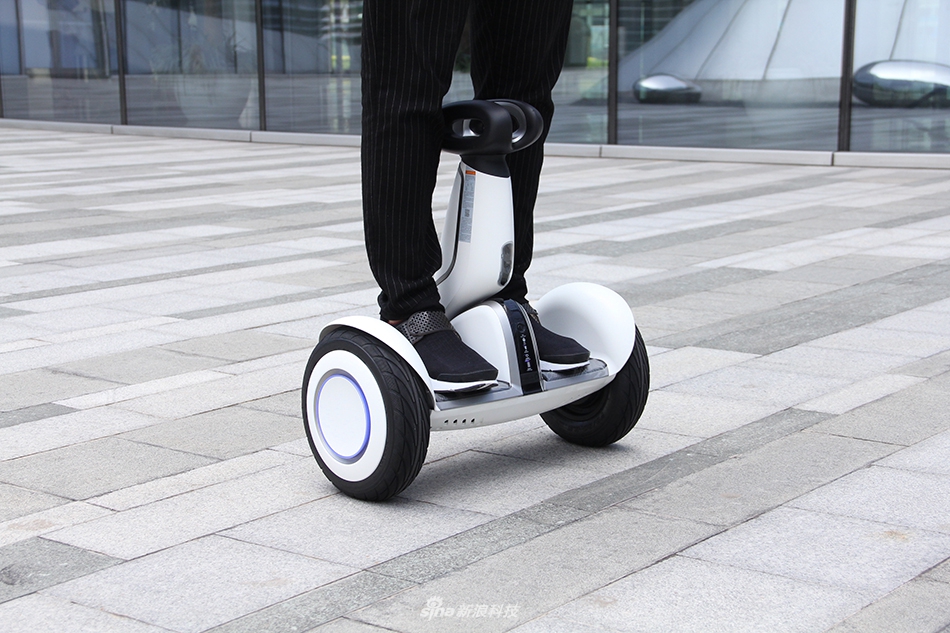 九号平衡车plus开箱图赏 外观更时尚了