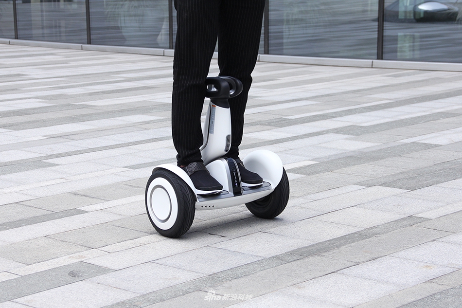 九号平衡车plus开箱图赏 外观更时尚了