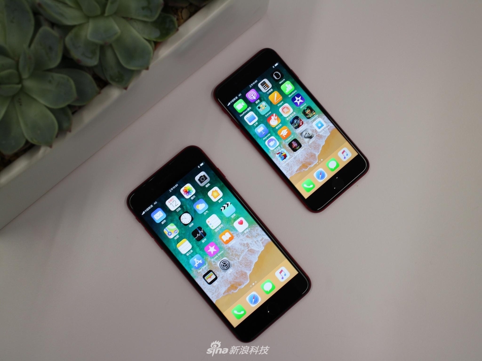 红色版iPhone 8真机图赏 黑红配色是亮点