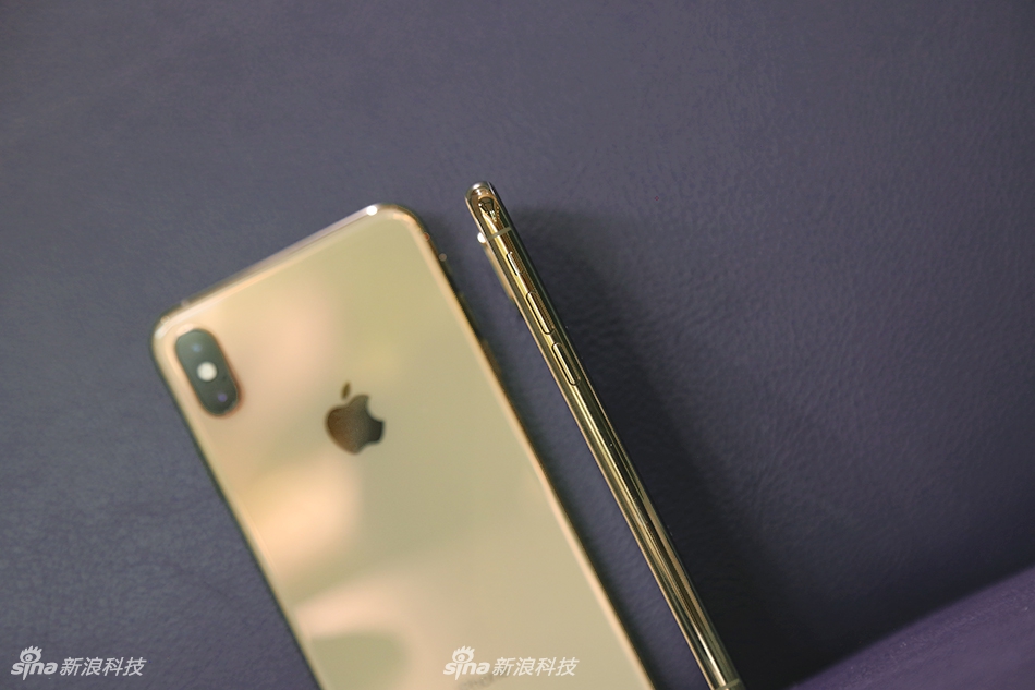 苹果iPhone XS/XS Max开箱图赏:新金色,更大屏