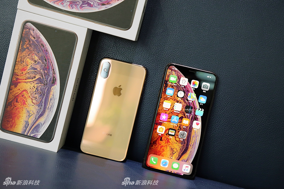 苹果iPhone XS/XS Max开箱图赏:新金色,更大屏
