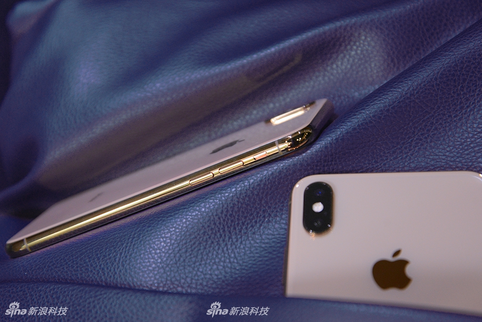 苹果iPhone XS/XS Max开箱图赏:新金色,更大屏