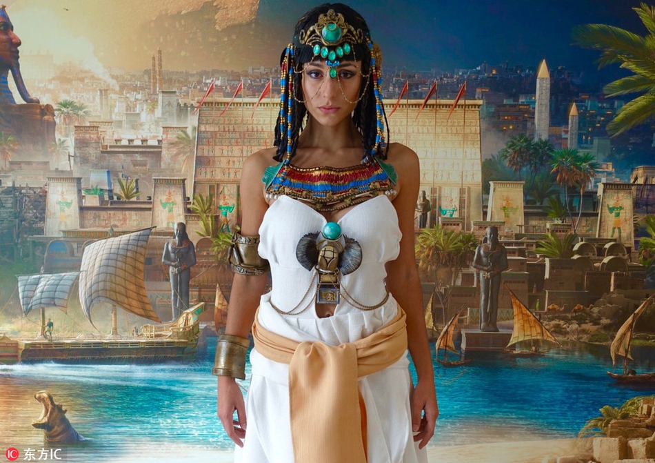 意大利女孩热爱cos漫画人物 造型惊艳网络走红