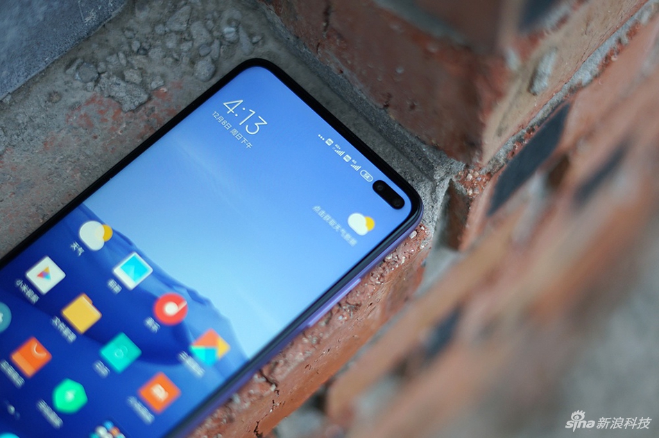 3 / 14 redmi k30 4g版采用120hz刷新率打孔屏幕和索尼6400万像素镜头