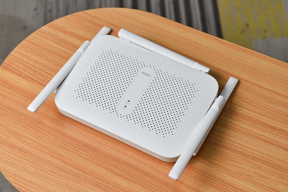 1 / 18 从最早的小米路由器到现在的redmi路由器ac2100,我们看到小米