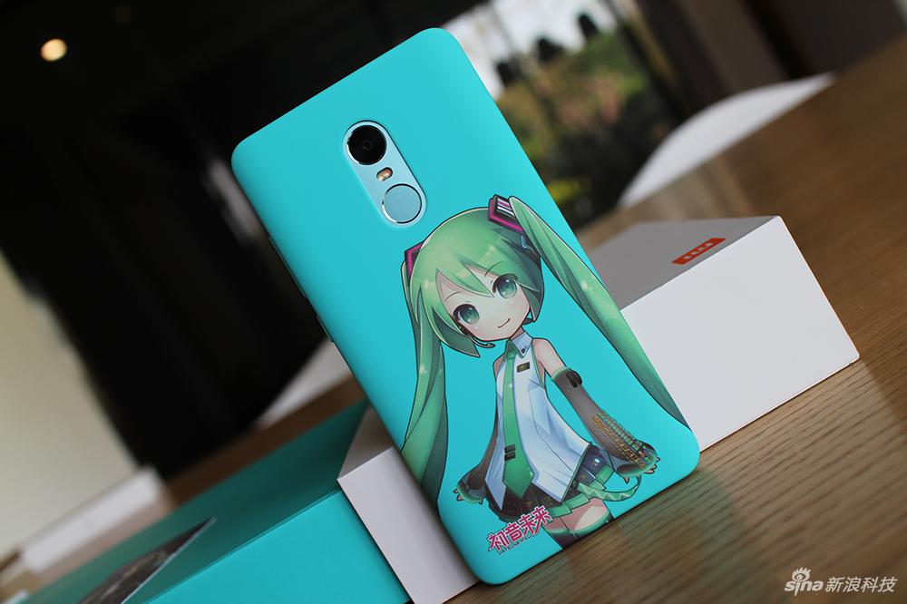 二次元世界专属 红米note 4x初音未来限量版图赏