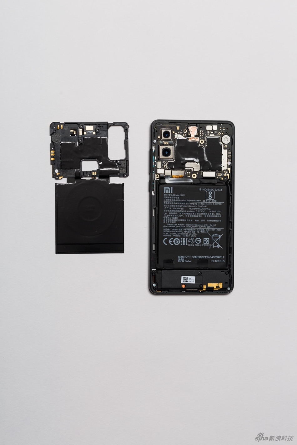小米mix 2s拆解图赏:内部做工精细 双摄成最大看点