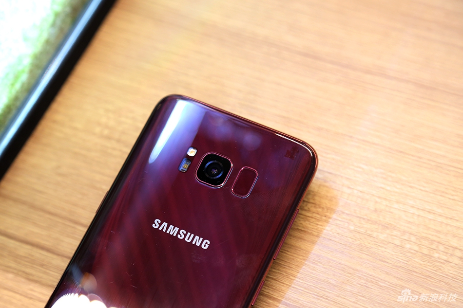 三星Galaxy S轻奢版开箱图赏:S9青春版?