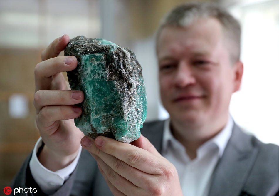 6公斤重巨型祖母绿宝石