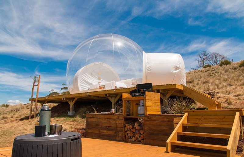 全透明气泡帐篷亲近自然仰望星空:独具情趣的户外旅行体验