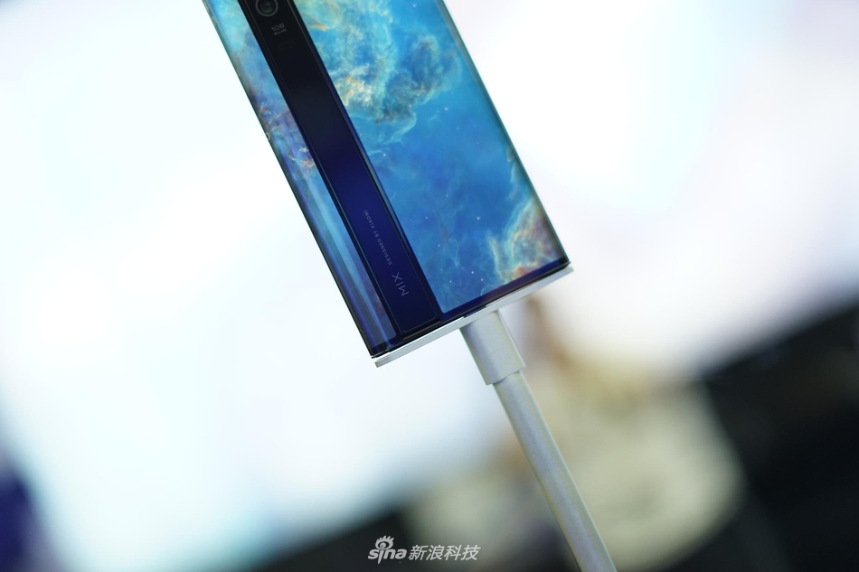 屏占比超180小米mixalpha环绕屏手机现场图赏