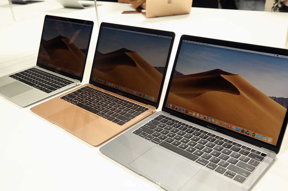 苹果新MacBook Air现场实拍图赏:更窄的边框之内,不再是果粒屏