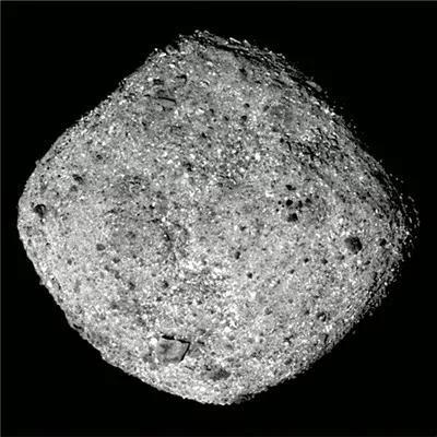  冥王号拍摄的直径约500米的小行星“贝努”。来源：NASA哥达德空间飞行中心/University of Arizona[11]