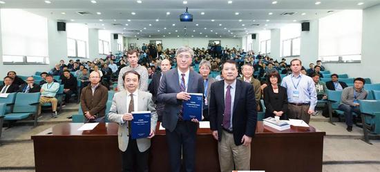 CEPC团队、国际顾问委员会部分委员和《CEPC概念设计报告》国际评审委员会成员合影