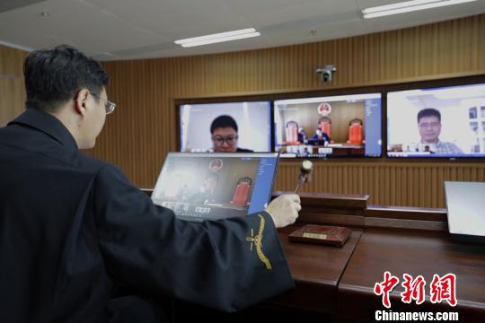 广州互联网法院敲首槌 网上审理当庭宣判网上送达