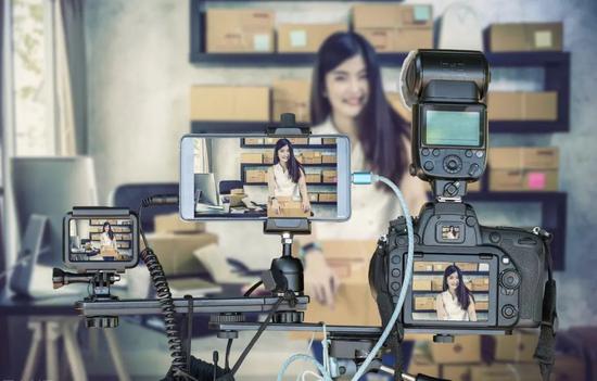 薇娅李佳琦拍了拍“618”：低价不再是电商促销