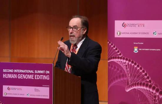 巴尔的摩在国际人类基因组编辑峰会上进行主席发言|图片来源：http://www.chinadaily.com.cn