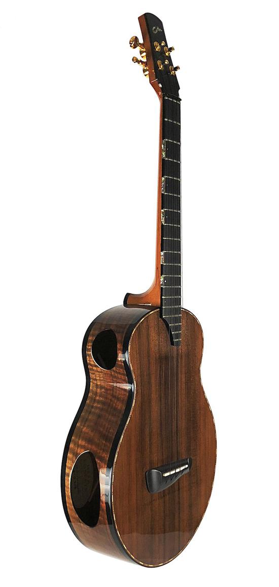 音孔设在侧面的新型吉他