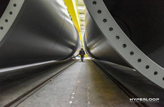 图卢兹研发中心内的轨道管。 图片来源：HTT