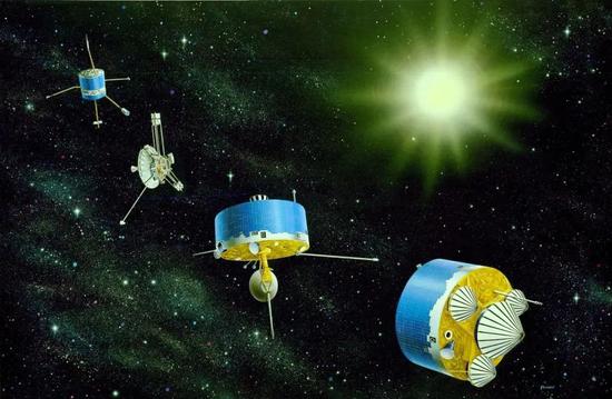 先驱者号系列中的4种探测任务构型：（从左到右）先驱者A–E号、先驱者10/11号、先驱者金星1号（先驱者12号）和先驱者金星2号（先驱者13号） | NASA