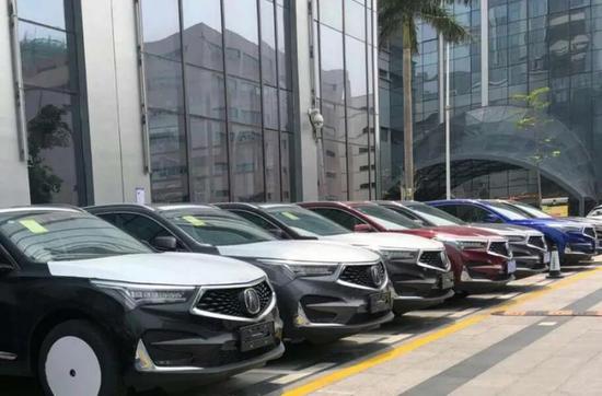 车企直播卖车，车商转型“前置仓”：活在一起