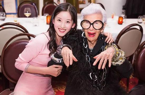 斯特拉马乔尼:B面人生:京东的女主人和苏宁的少东家