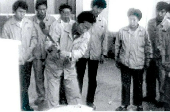 除了锤子，张瑞敏还留下什么？