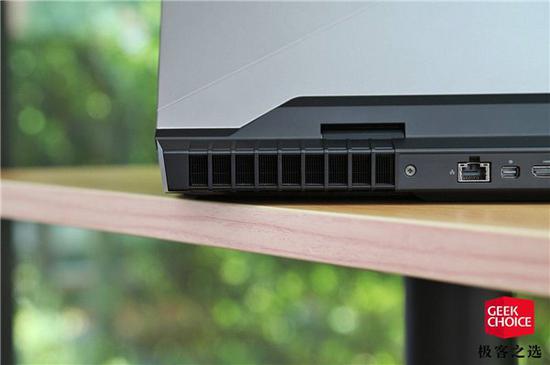 外星人17:ALIENWARE17评测:我为什么要花上万买一台游戏本?