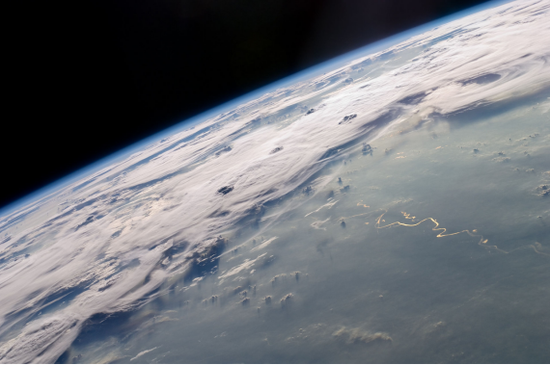 国际空间站（ISS）处于巴西北部之时观察到的地球样貌的照片 图源：维基百科