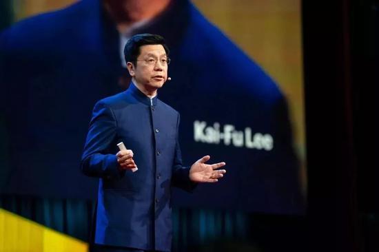 十问李开复:陆奇与李开复狭路相逢 图:李开复TED演讲