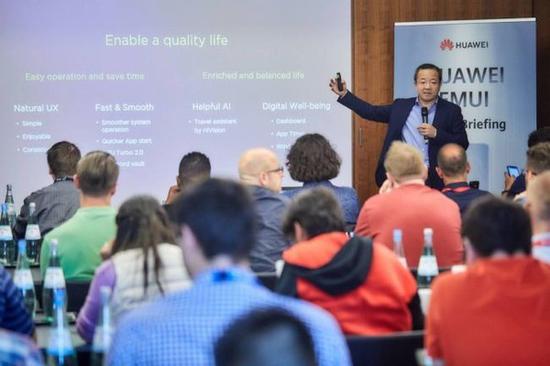 华为消费者BG软件工程部总裁王成录