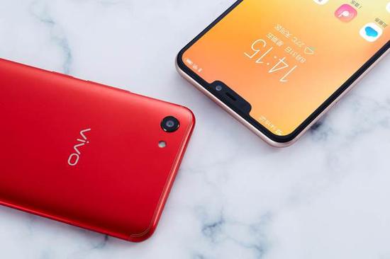vivo Y81s上市:千元机也能玩转AI全面屏