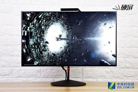 ThinkVision X1(2nd Gen)显示器正面