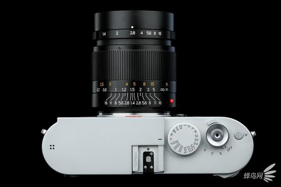七工匠M28mm F1.4搭配徕卡M240的俯视效果