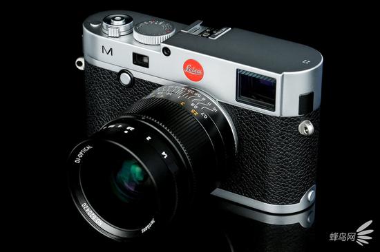 七工匠M28mm F1.4搭配徕卡M240的侧视效果