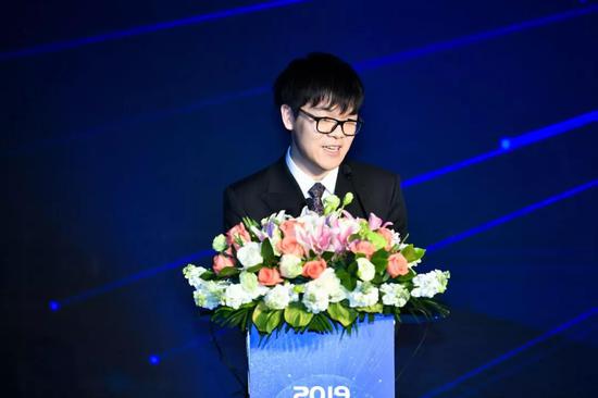 围棋,学业,发际线……清华准新生柯洁的人生路口|清华大学|柯洁|围棋