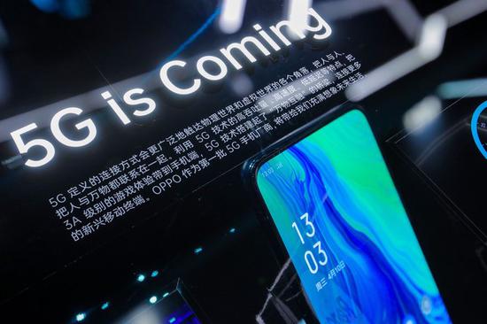 ↑OPPO Reno 5G版亮相，支持多项5G应用