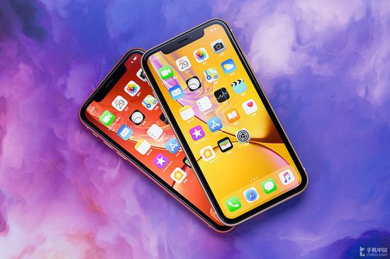iPhone XR