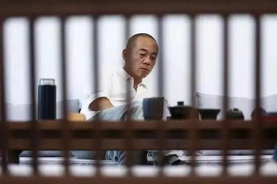 身陷囹圄:10余位上市公司CEO身陷囹圄,资本大时代落幕? 暴风集团创始人兼CEO 冯鑫