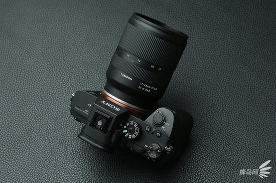 腾龙17-28mm f/2.8 Di III RXD搭配索尼Alpha 7R III