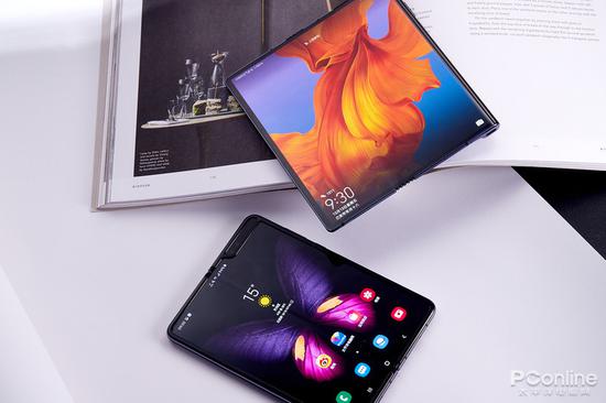 华为Mate X对比三星Galaxy Fold 两个折叠屏哪个更香