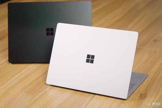 Surface Laptop 3 13.5与15英寸正面对决